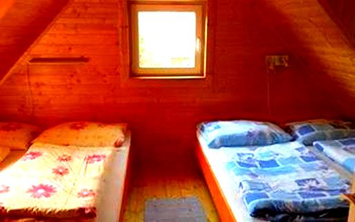 Další pohled na ložnici